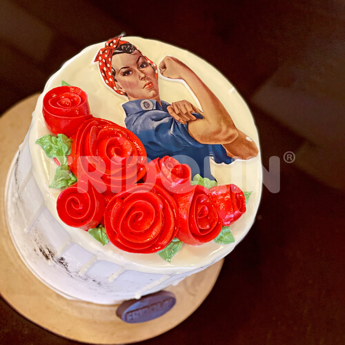 Torta Día de la Mujer 12 pers. (Rosas Rojas) | Fridolin