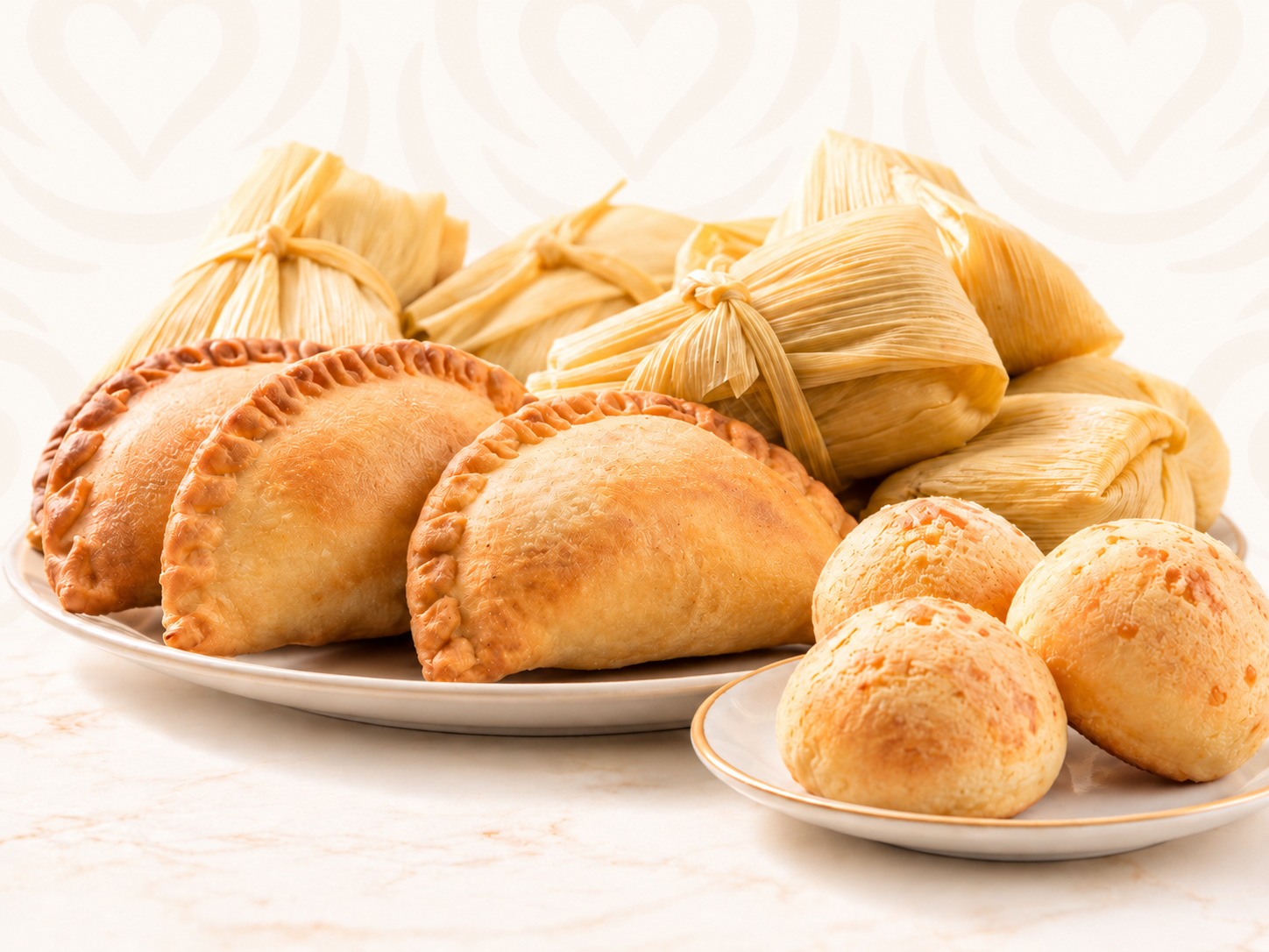 Salados Fridolin con empanadas, cuñapé y tamales